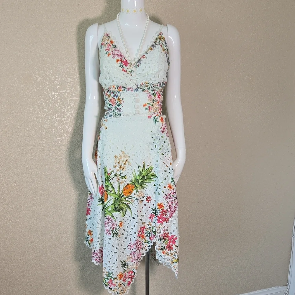 FARM Rio Asymmetrical Dress with Floral Patterns - Picture 4 of 13